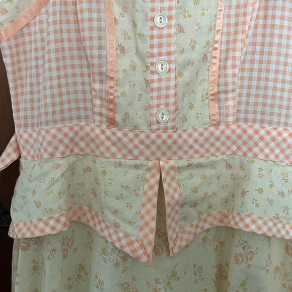 Gunne Sax by Jessica (Jessica McClintock) Maxi Dress, Peach Gingham and Floral - Picture 7 of 11